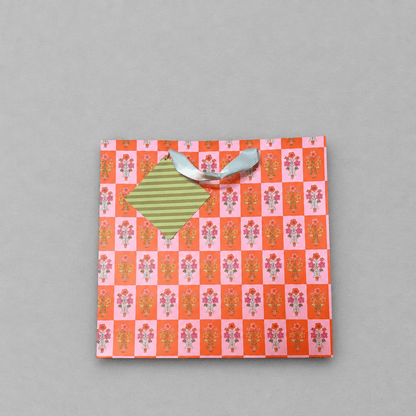 Large Gift Bag Pink Ditsy photo 1 on the lighter grey backdrop