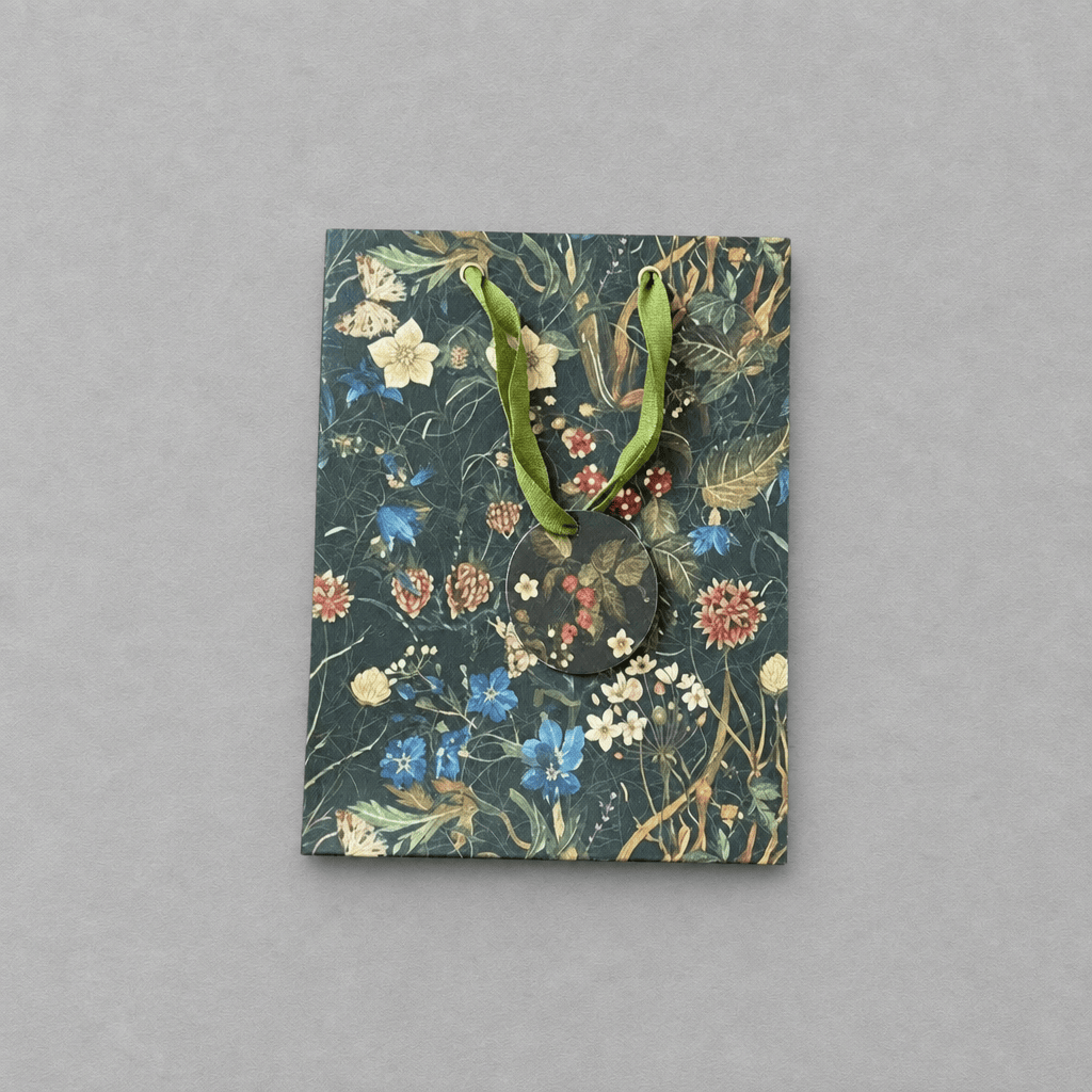 Small Gift Bag Forest Flowers photo 2 on the lighter grey backdrop